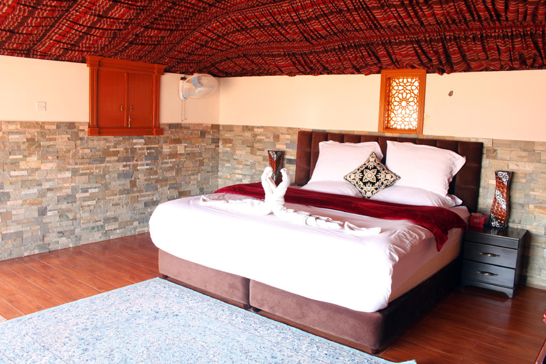 Bedroom 2, Safari Dunes Camp, Biddiya