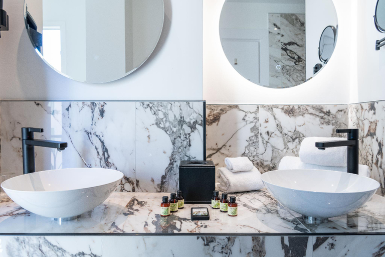 Bathroom 3, Nice Hotel Cote D'Azur, Alpes-Maritimes
