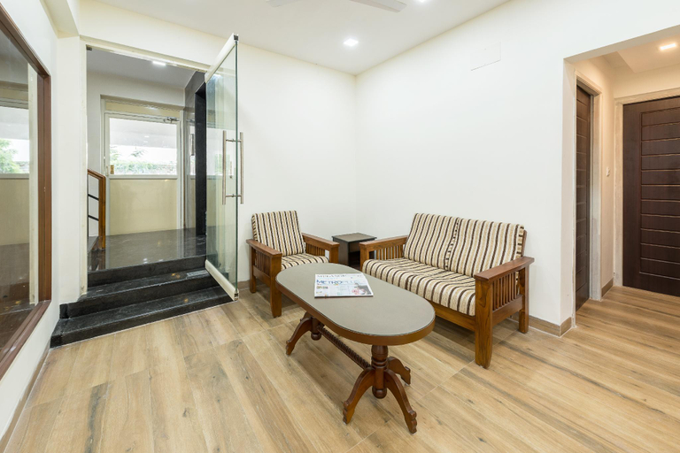Public Area 3, Treebo Adin Residence Chennai Trade Centre, Kancheepuram
