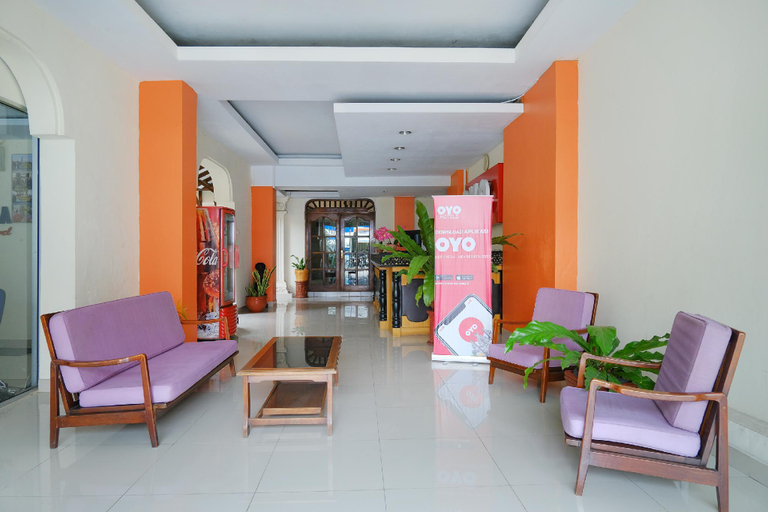 Public Area 2, OYO 206 Hotel Candra Kirana, Yogyakarta