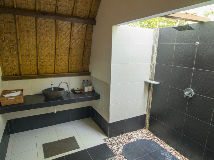 Bathroom 4, Chill Out Bungalows, Lombok