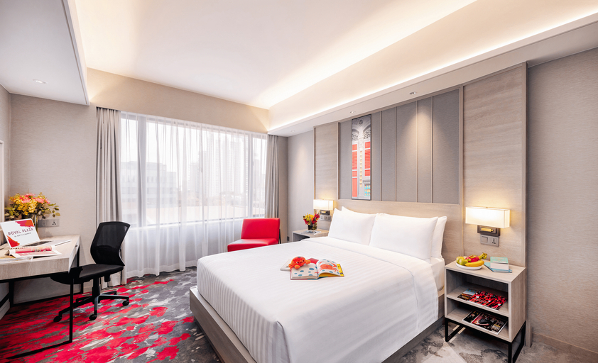 Bedroom 5, Royal Plaza on Scotts Singapore, Singapura