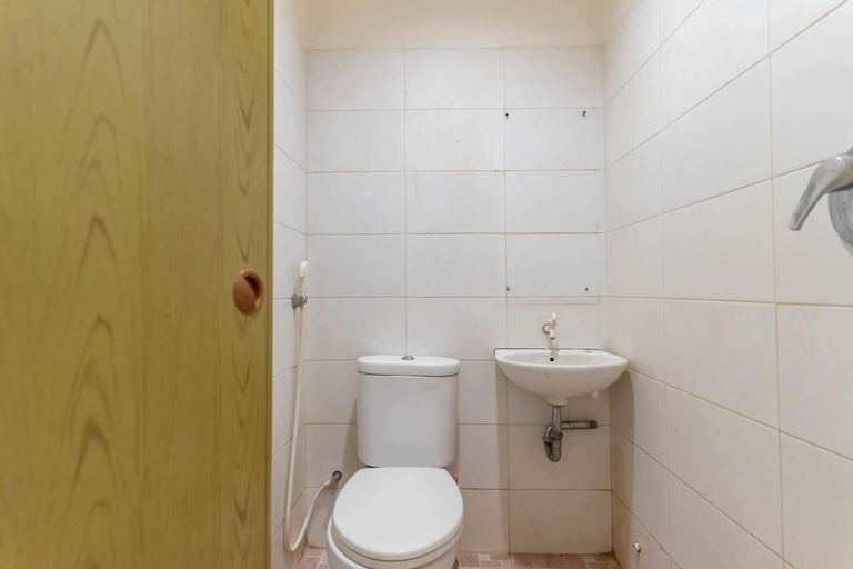Bedroom 4, RedDoorz near Stasiun Juanda Jakarta, Central Jakarta