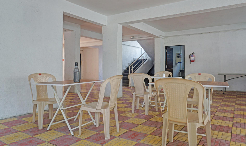 Food & Drinks 5, Itsy Hotels AY Plus Hotels, Pune