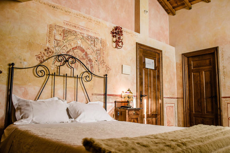 Others 5, HOTEL DON FADRIQUE, Salamanca