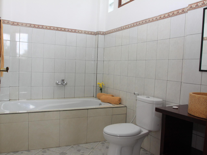 Bathroom 5, Dewa House Bisma, Gianyar