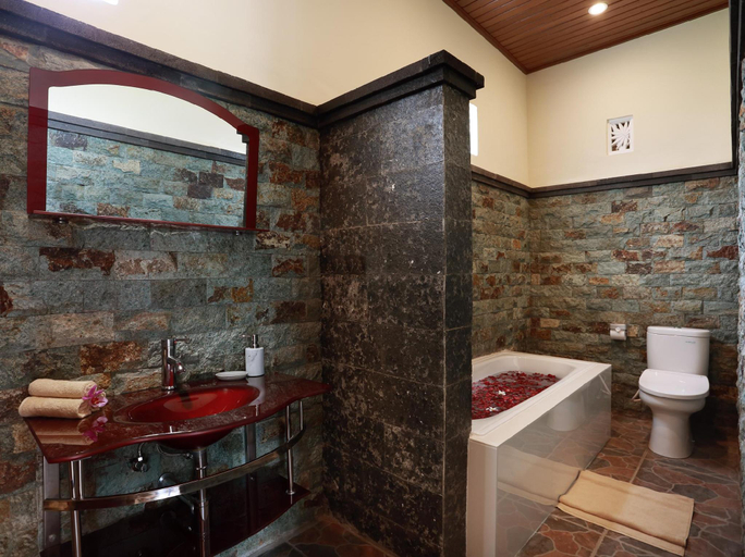 Bathroom 2, Dewi Sri Private Villa, Gianyar