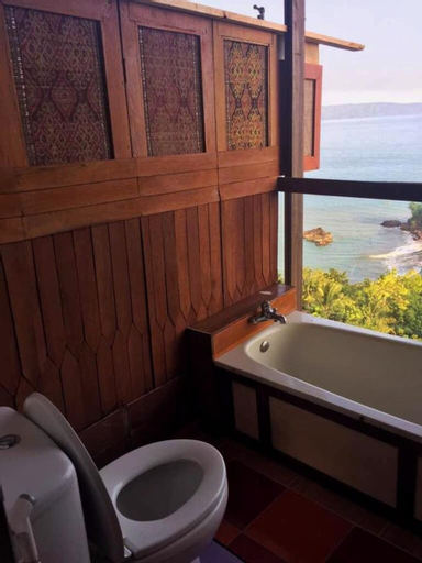 Karang Aji Beach Villa, Sukabumi
