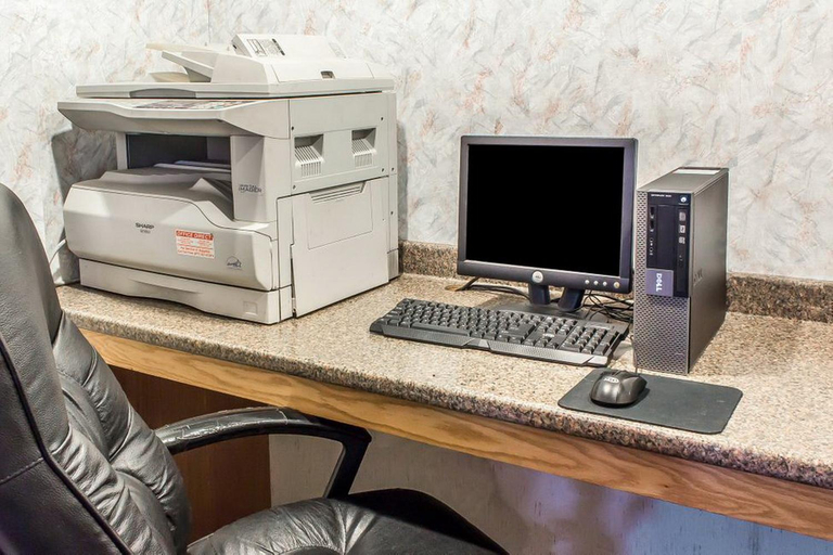 Public Area 2, FairBridge Inn and Suites Poconos, Monroe