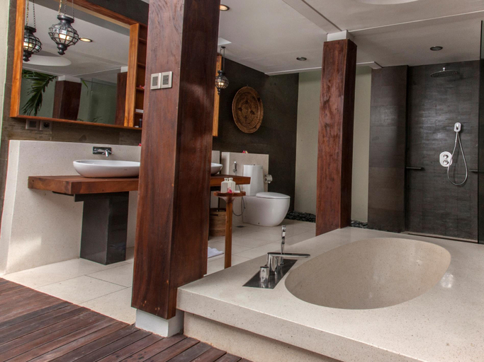 Bathroom 5, Regali Villa Canggu, Badung