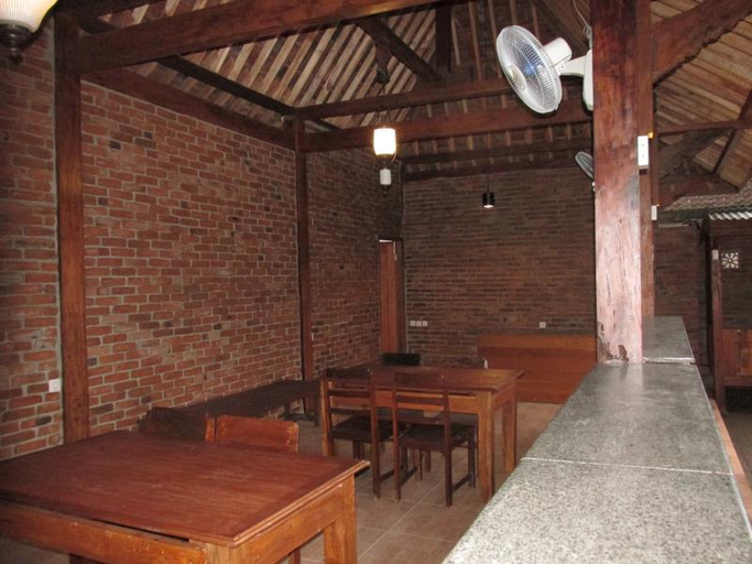 Public Area 2, Cempaka Villa II, Magelang
