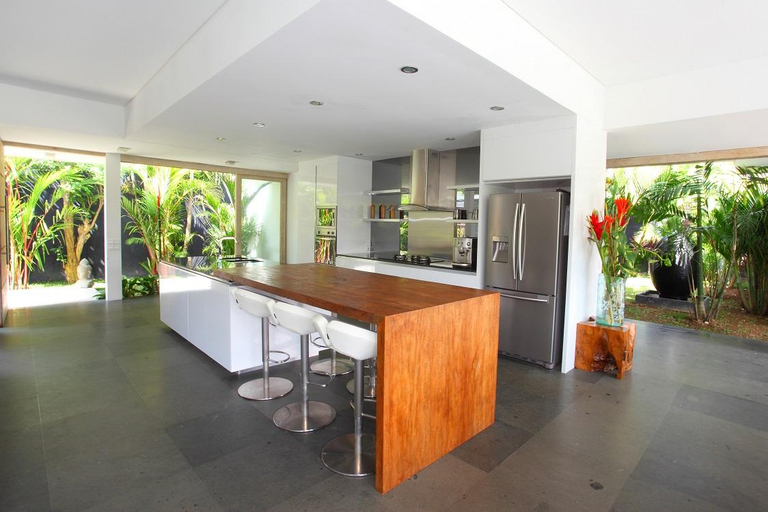 Others 5, STUNNING 3 BR AMERTHA VILLA, DREAMLAND, Badung