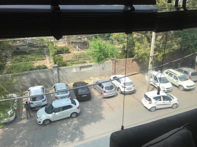 Others 3, Hotel City Square, Hisar