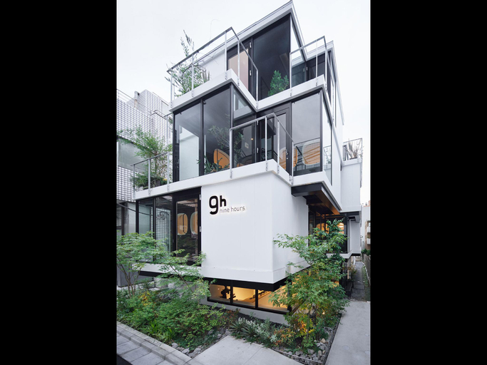 Exterior & Views 26