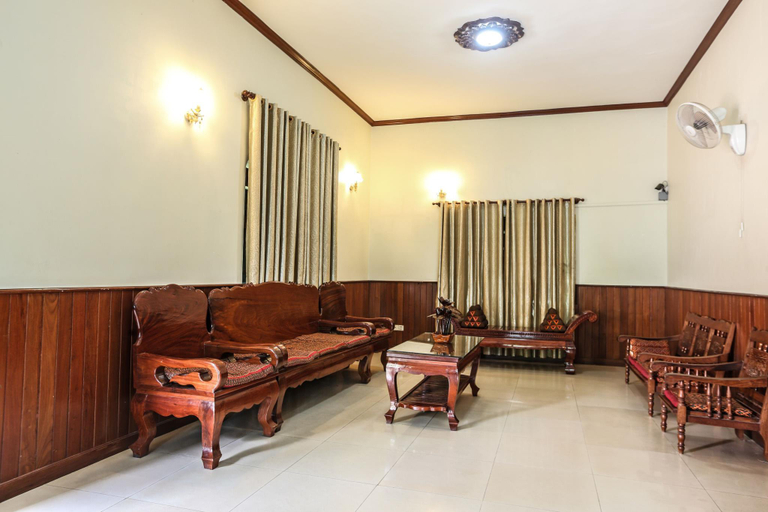 Public Area 5, Central Night Hotel, Siem Reap