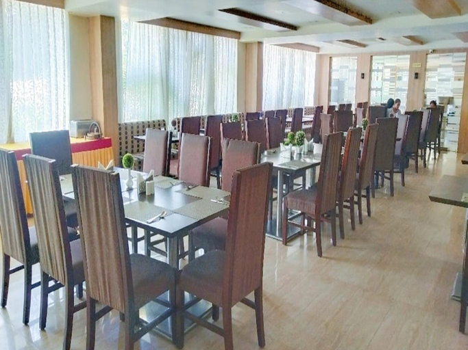 Food & Drinks 5, Clarks Inn Hampi, Bellary