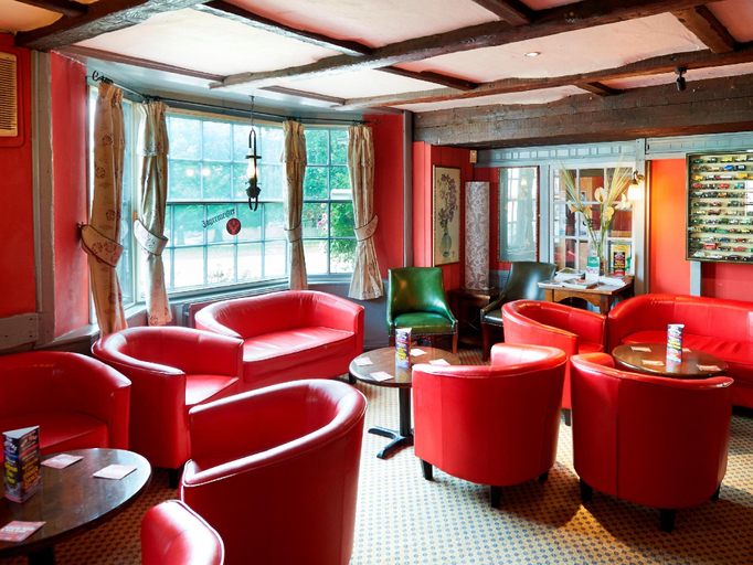 Public Area, Camden Arms Hotel, Kent