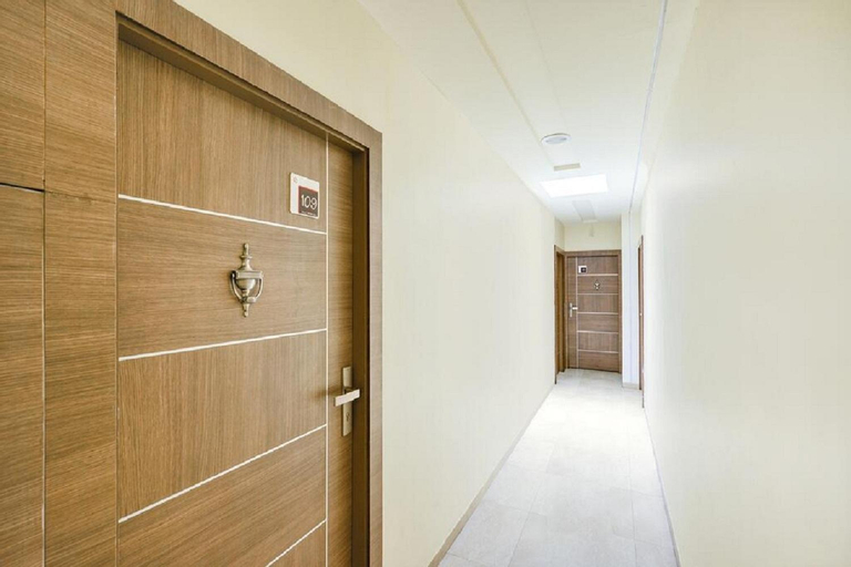 Public Area 3, Nestlay Rooms Vanagaram, Thiruvallur