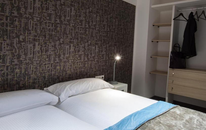 Bedroom 2, Cosmo Apartments Consell de Cent, Barcelona