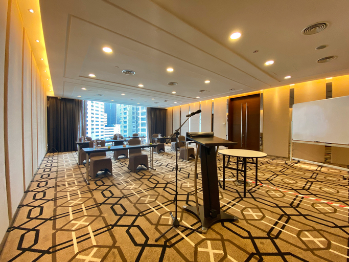 Business Facilities 17