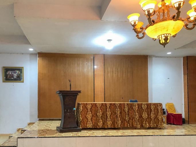 Public Area 2, RedDoorz Syariah @ Hotel Baruga Bonerate Selayar, Kepulauan Selayar
