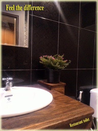 Bathroom, Baan Sabai Maesai, Mae Sai