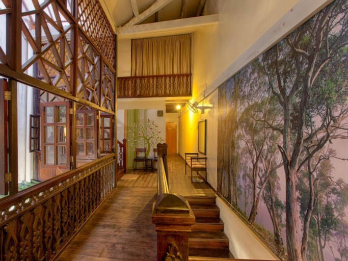 Public Area 3, Carnarvon House, Penang Island