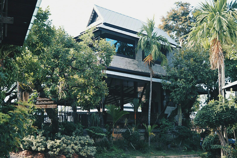 Ban Tung Lom, Mae Rim