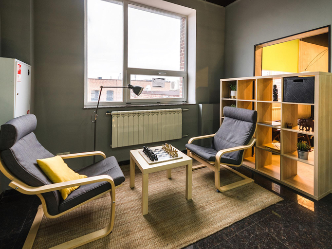 Others 3, Coworking hostel Derevo, Central