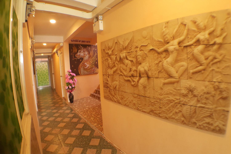 Public Area 2, Suansin Art Garden, Lam Luk Ka