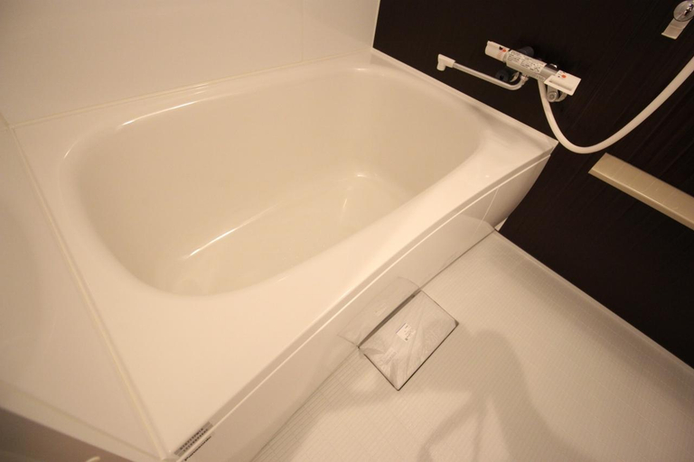 Bathroom 3, Kiyomori no baika, Kyoto