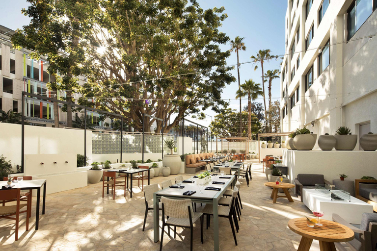 Food & Drinks 4, Hilton Santa Monica Hotel & Suites, Los Angeles