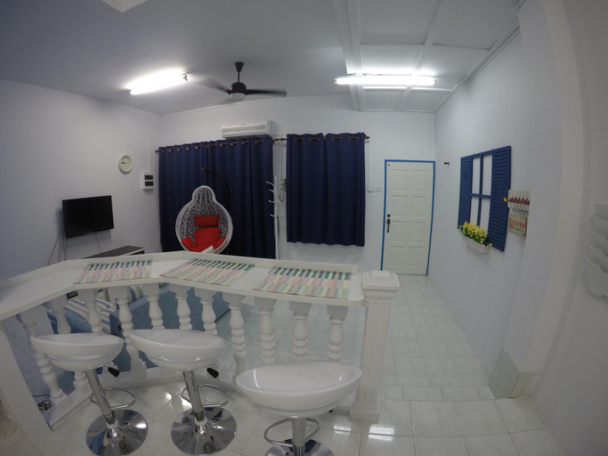 Others 5, Little Blue House Kemaman Guesthouse, Kemaman