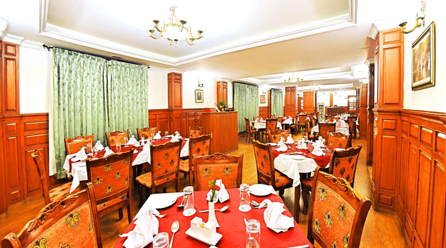 Food & Drinks 3, Welbeck by the BeeHives, The Nilgiris