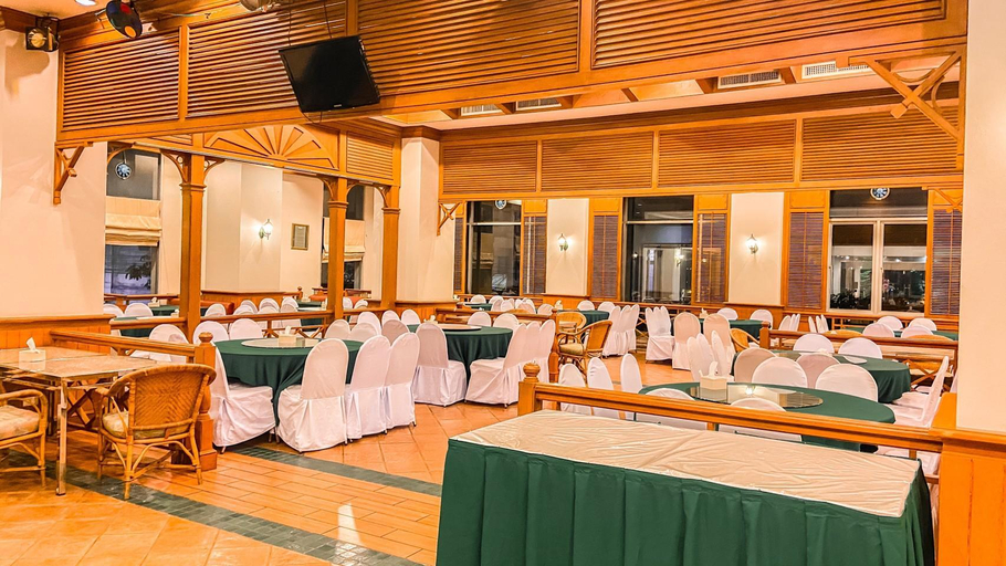 Food & Drinks 5, K Park Grand Hotel, Muang Surat Thani