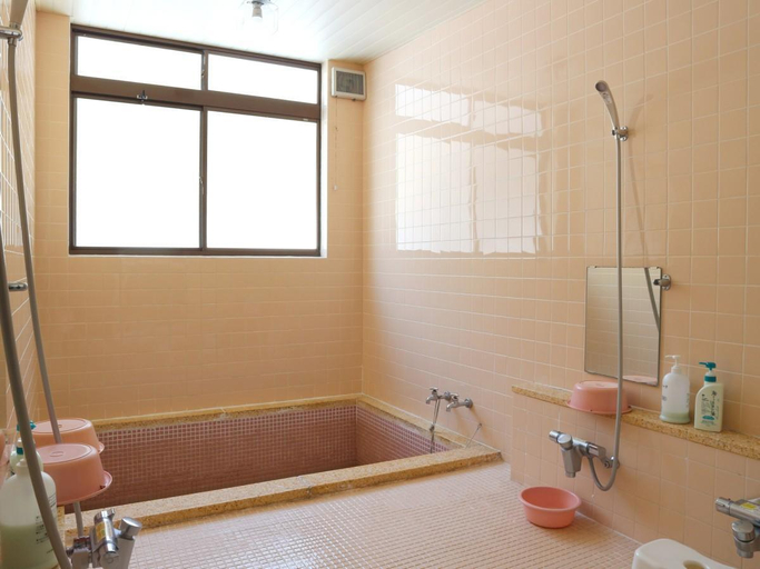 Bathroom 4, GardenPension Obergurgl, Hakuba