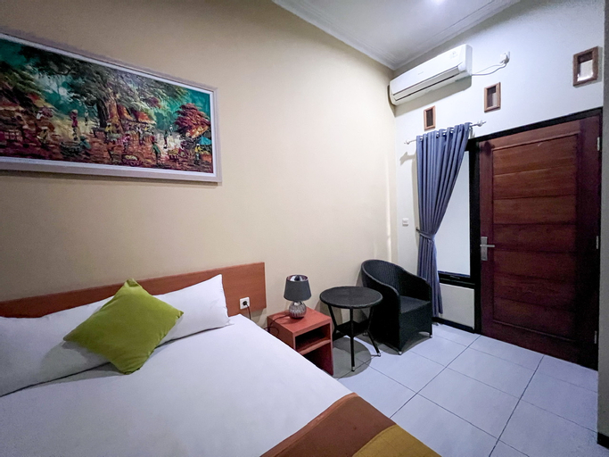 Bedroom 2, Hotel Graha Ekasari, Pati