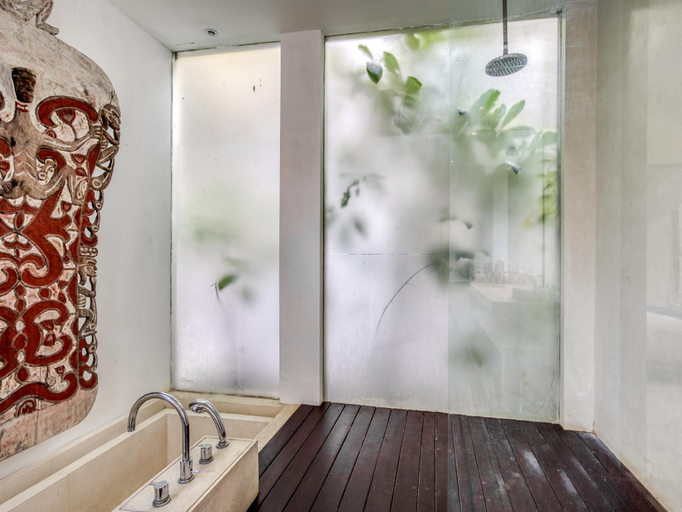 Bathroom 4, Beach Axis Villa, center of Seminyak, Badung