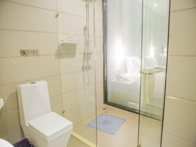 Bathroom 4, Lavande Hotel Shantou Zhuchi Road Railway Station Branch, Shantou
