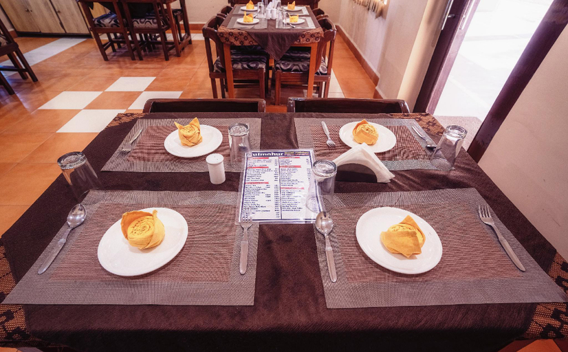 Food & Drinks 5, Hotel Empire, Kachchh