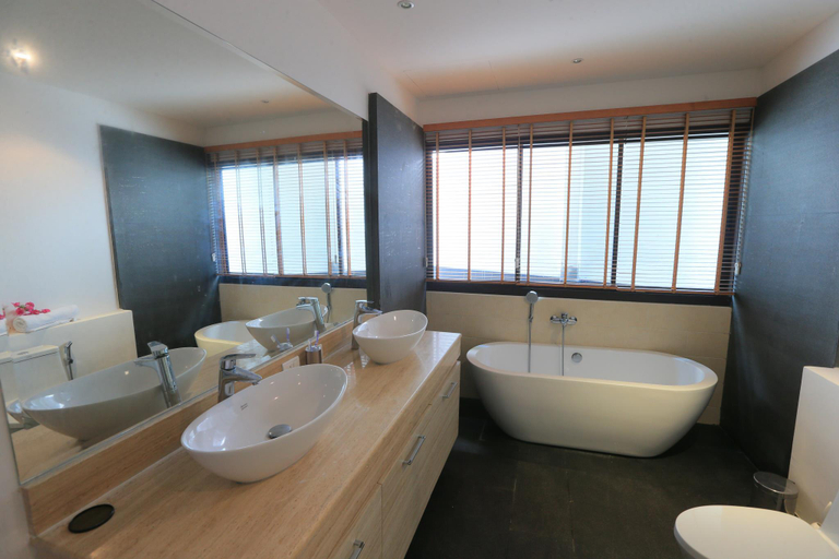 Bathroom 2, Rawai LUX Villa, Phuket
For People with a Style, Phuket Island