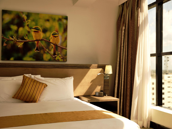 Bedroom 3, Golden Tulip Dar City Center, Ilala