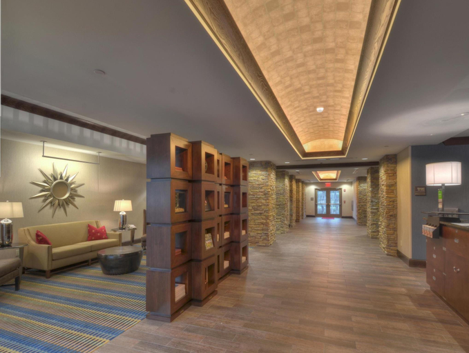 Public Area 2, Hampton Inn by Hilton Columbus South Fort Benning, Muscogee