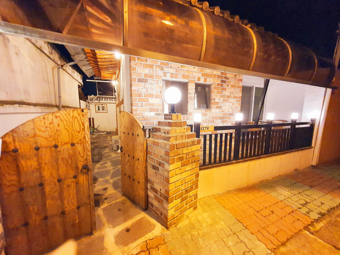 Others 3, Hwangridangil Adamjeong Hanok Stay, Gyeongju
