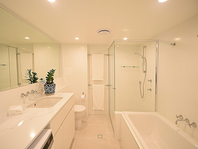 Bathroom 4, Aqua Linea Private Holiday Apartment, Noosa - Noosa-Noosaville