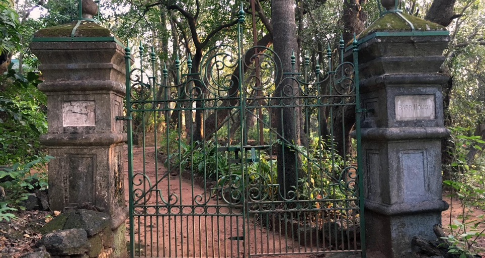 Others 5, Dune Barr House - Verandah in the Forest, Raigarh