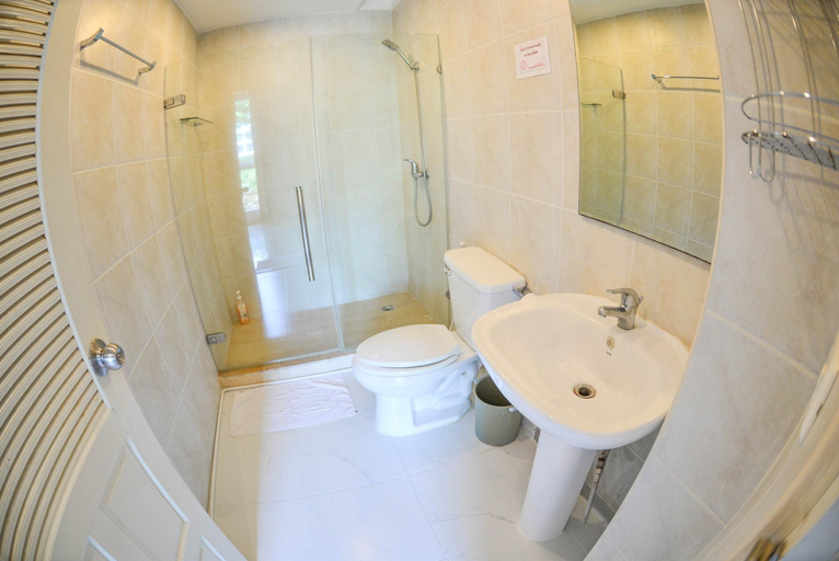 Bathroom 2, Tamnak villa 11BR with privater pool, Pattaya