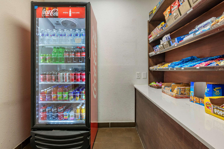 Food & Drinks 4, Quality Inn Zephyrhills-Dade City, Pasco