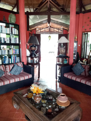 Public Area 2, Le Passe-Temps, Mueang Krabi