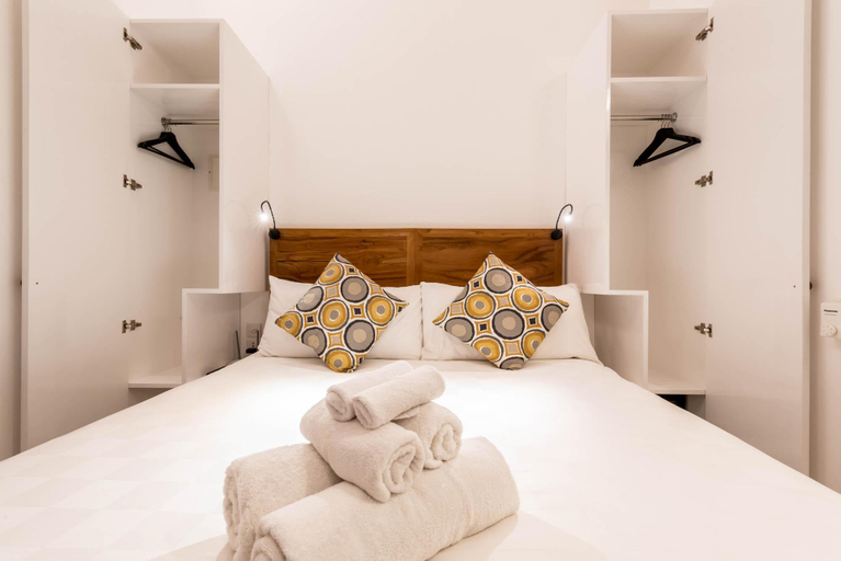 Others 2, Central 1 BR Villa 5 min walk to Seminyak Beach, Badung